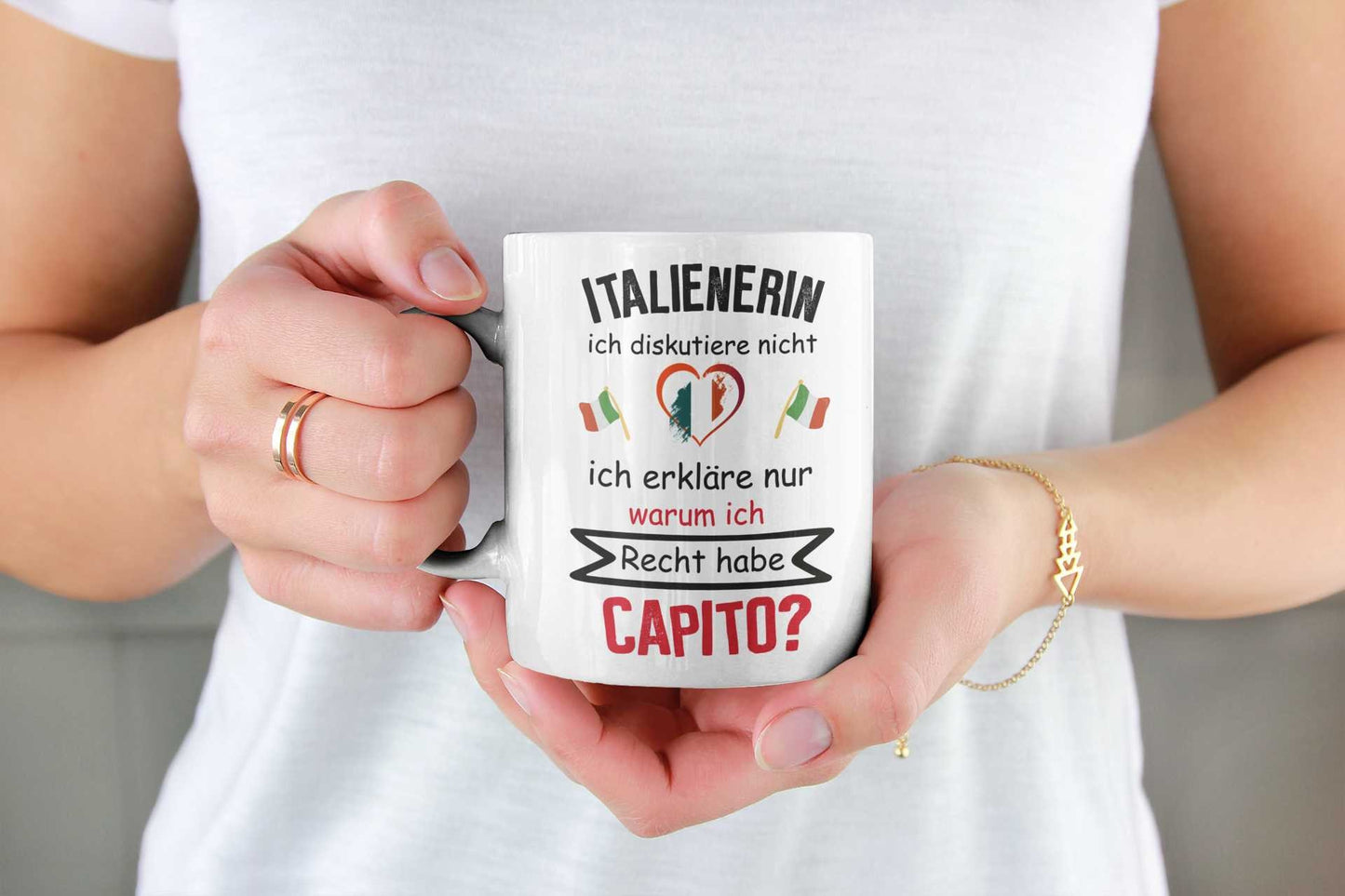 Italienerin diskutiert nicht Italien Tasse