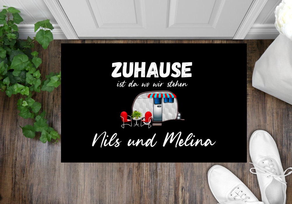 Fußmatte Camping Wohnwagen 2 zuhause ist wo wir stehen personalisierbar mit Wunschname