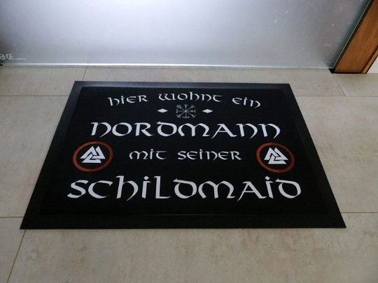 Wikinger Fußmatte 50x40 Nordmann mit Schildmaid