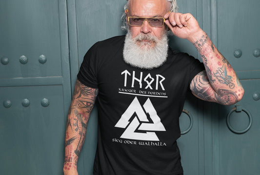 Hermsheide Herren Premium T-Shirt " Thor Krieger des Nordens " schwarz,  Wikinger Viking Nordmann Vikings Runen Symbole Heiden Heidentum